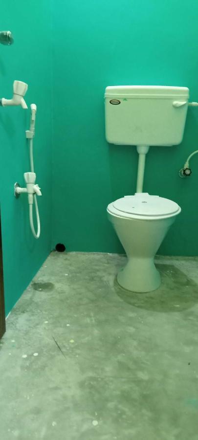 Hotel O Galaxy Inn Колката Екстериор снимка
